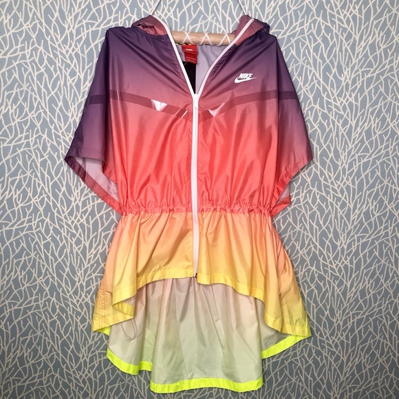 Nike Sunset Windbreaker Poncho. - Picture 5 of 8